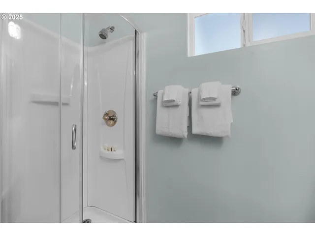 $335,000 | 2316 Beach Drive, Unit 157, Seaside, OR 97138