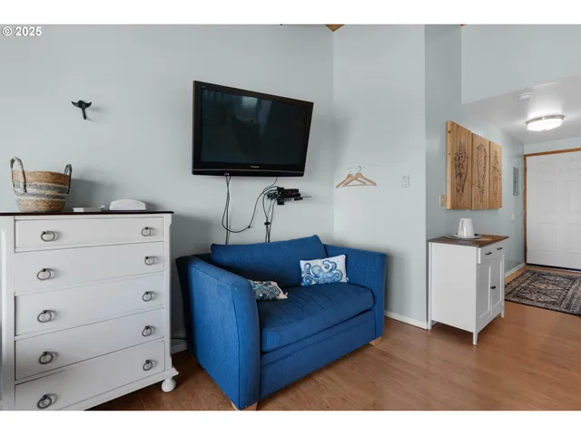 $335,000 | 2316 Beach Drive, Unit 157, Seaside, OR 97138