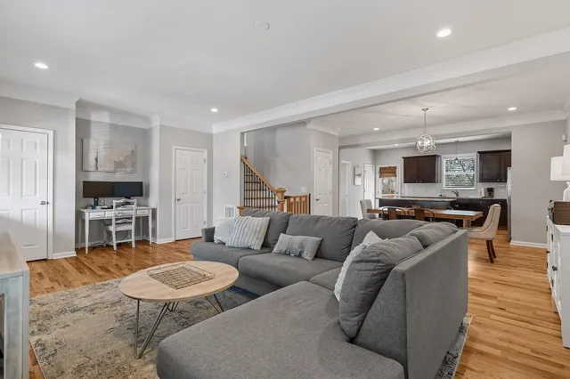 $3,295 | 3206 Anderson Place, Nashville, TN 37216