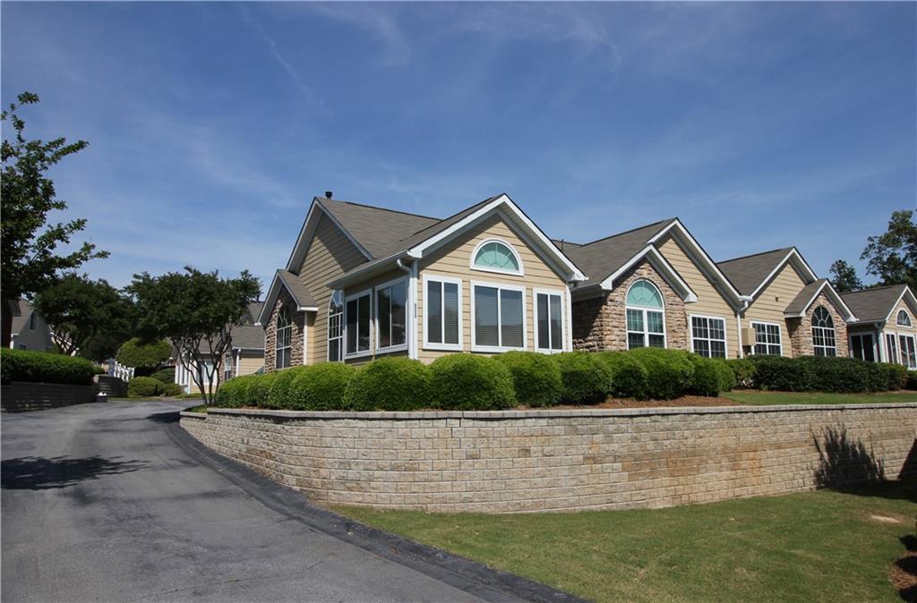 3 Bedroom 2 bath stepless unit with sunroom!