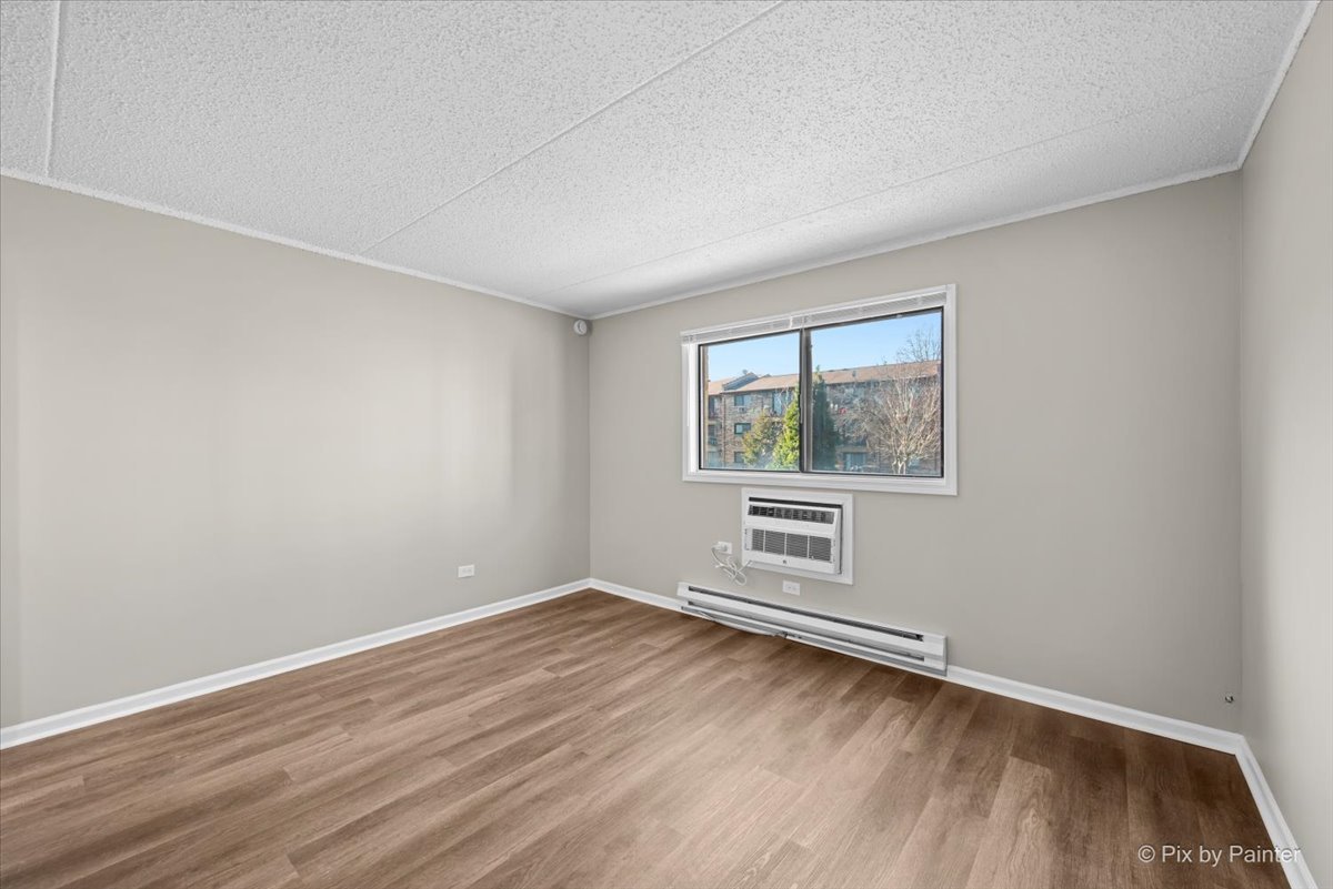 312 Klein Creek Court, Unit B Carol Stream, IL 60188 - Photo 15 of 27