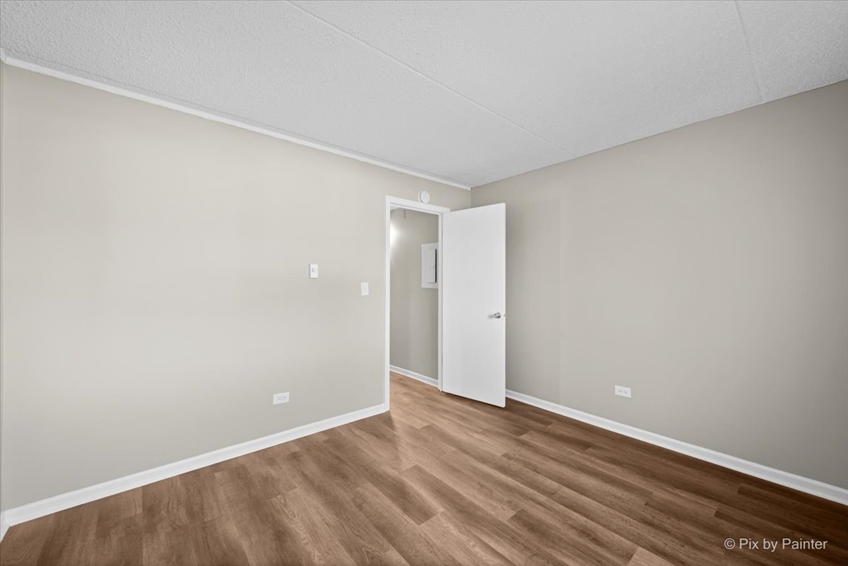 312 Klein Creek Court, Unit B Carol Stream, IL 60188 - Photo 20 of 27