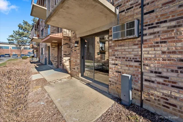 $1,850 | 312 Klein Creek Court, Unit B, Carol Stream, IL 60188