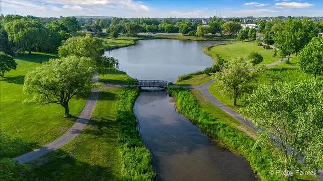 $1,850 | 312 Klein Creek Court, Unit B, Carol Stream, IL 60188