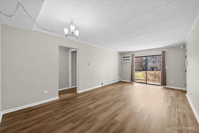 $1,850 | 312 Klein Creek Court, Unit B, Carol Stream, IL 60188