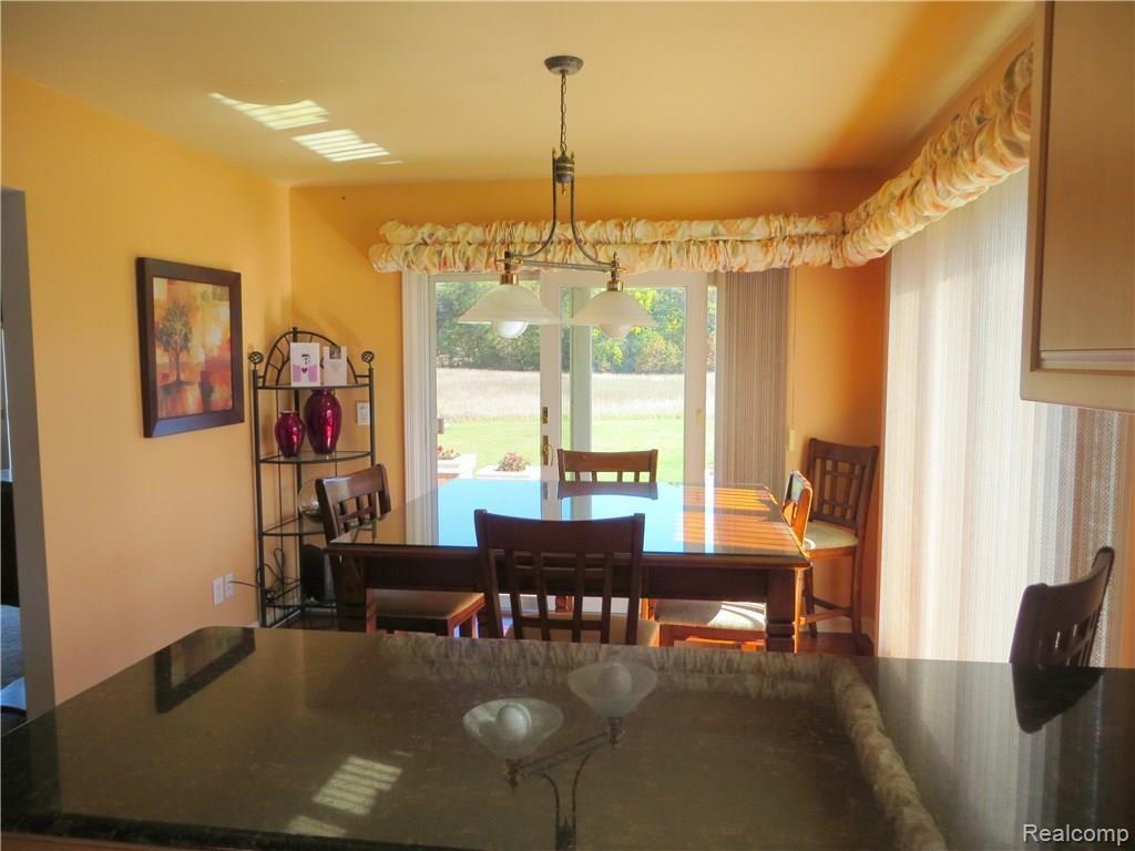5290 Fenton Road Fenton, MI 48430 - Photo 15 of 44