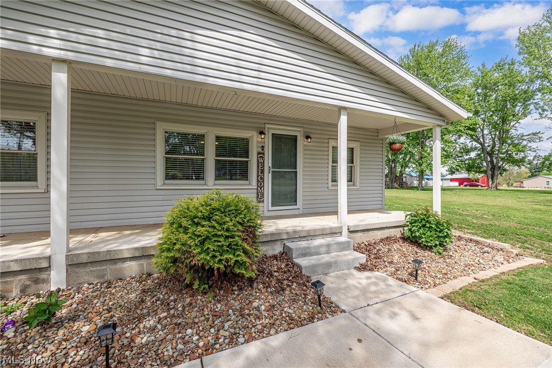 6100 Carsten Road Medina, OH 44256 - Photo 3 of 31