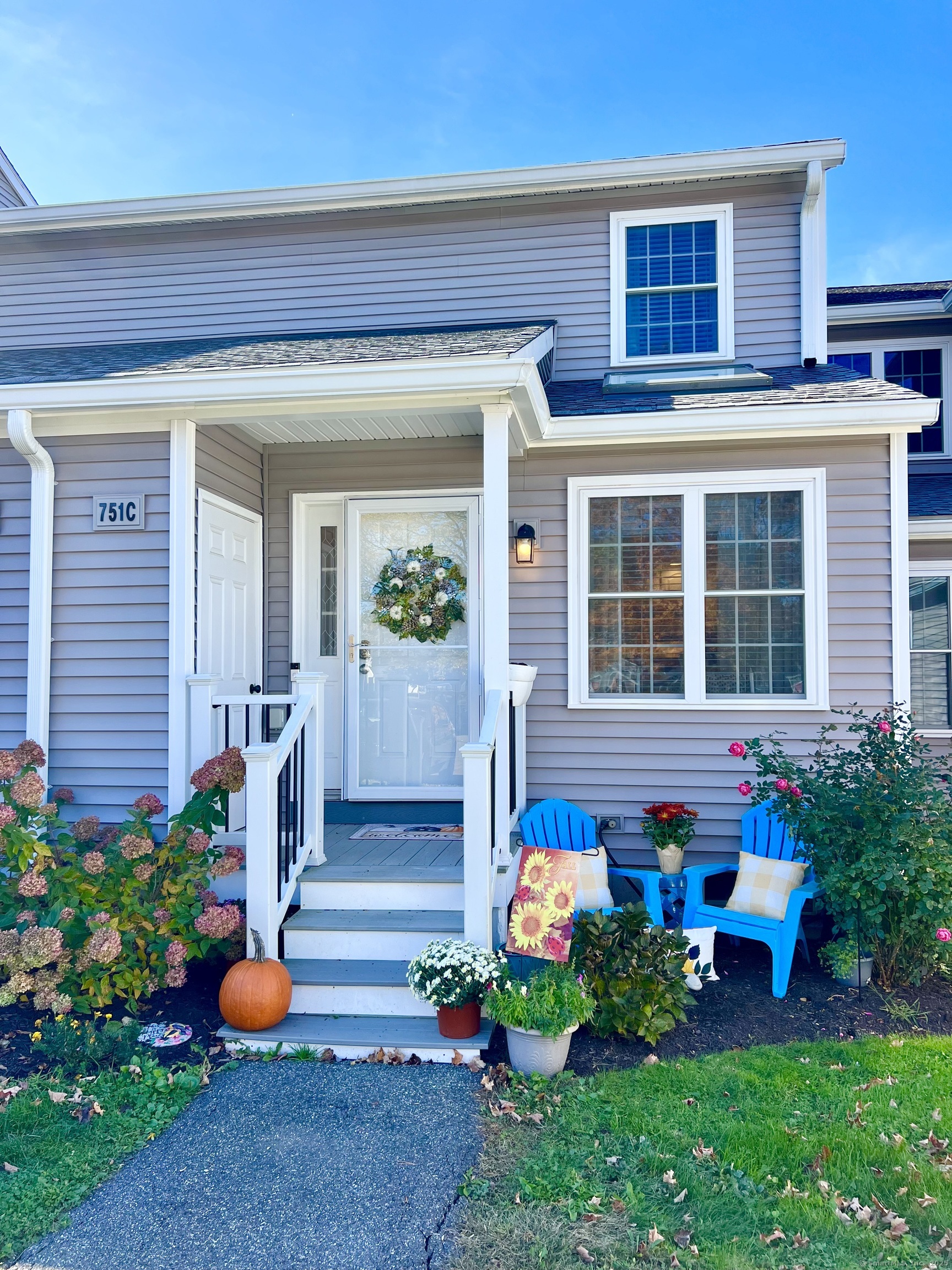 751 Long Hill Road, Unit C Middletown, CT 06457 - Photo 1 of 30 a front view of a house