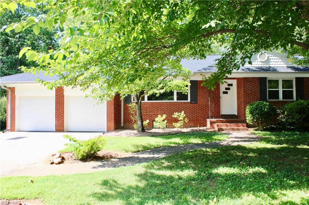 204 Perry Road Jamestown, NC 27282 - Photo 1 of 20 Gallery Image 1