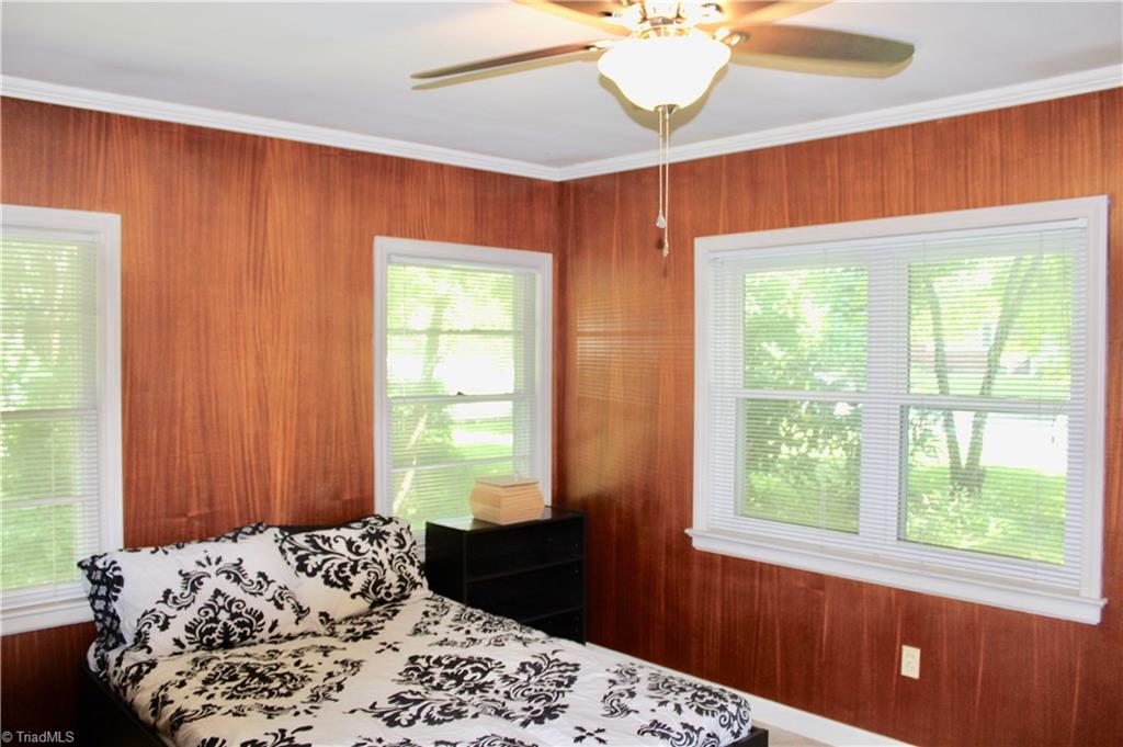 204 Perry Road Jamestown, NC 27282 - Photo 13 of 20 Gallery Image 13