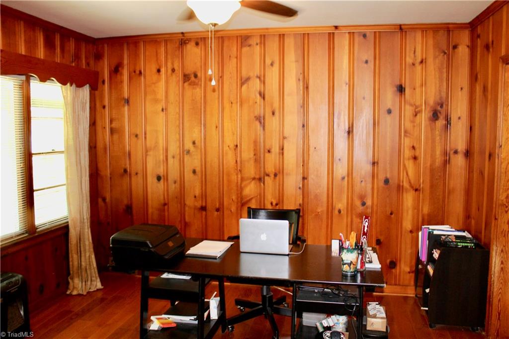 204 Perry Road Jamestown, NC 27282 - Photo 17 of 20 Gallery Image 17