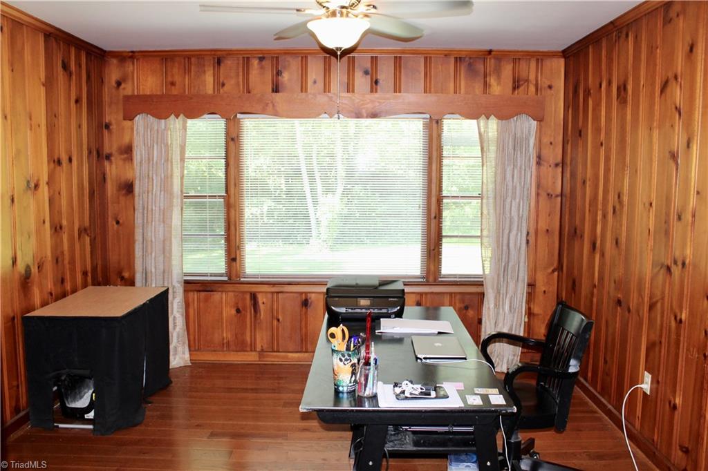 204 Perry Road Jamestown, NC 27282 - Photo 18 of 20 Gallery Image 18