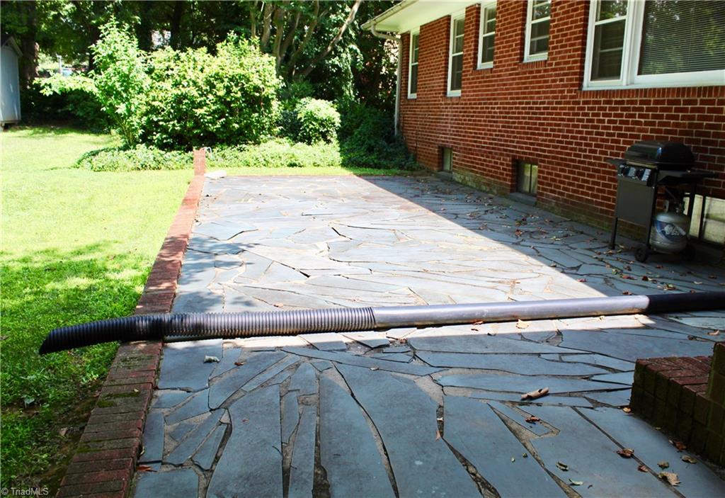 204 Perry Road Jamestown, NC 27282 - Photo 19 of 20 Gallery Image 19