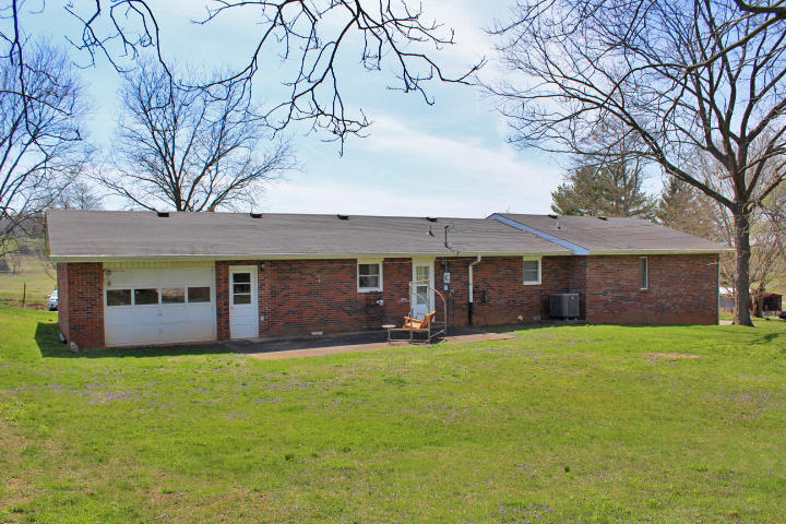 192 Jacksboro Road Bronston, KY 42518 - Photo 7 of 24 IMG_5477