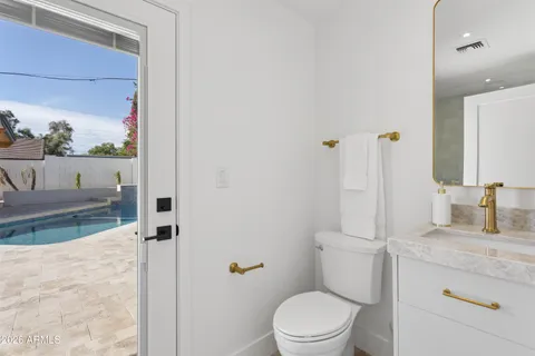 $1,550,000 | 144 East Winter Drive, Phoenix, AZ 85020