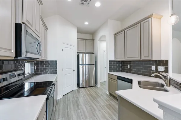 $2,300 | 1921 Rhumba Trail, Corpus Christi, TX 78410