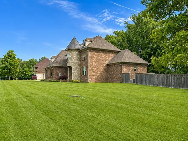 $598,500 | 110 Green Meadows Boulevard, Munford, TN 38058