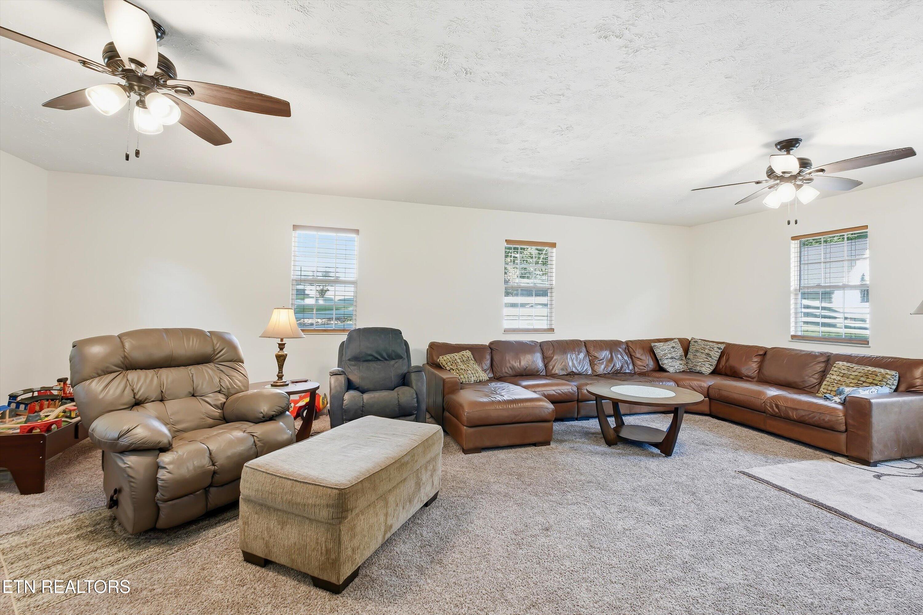 379 Wells Road Powell, TN 37849 - Photo 10 of 39 10-379 Wells Rd FINAL-8