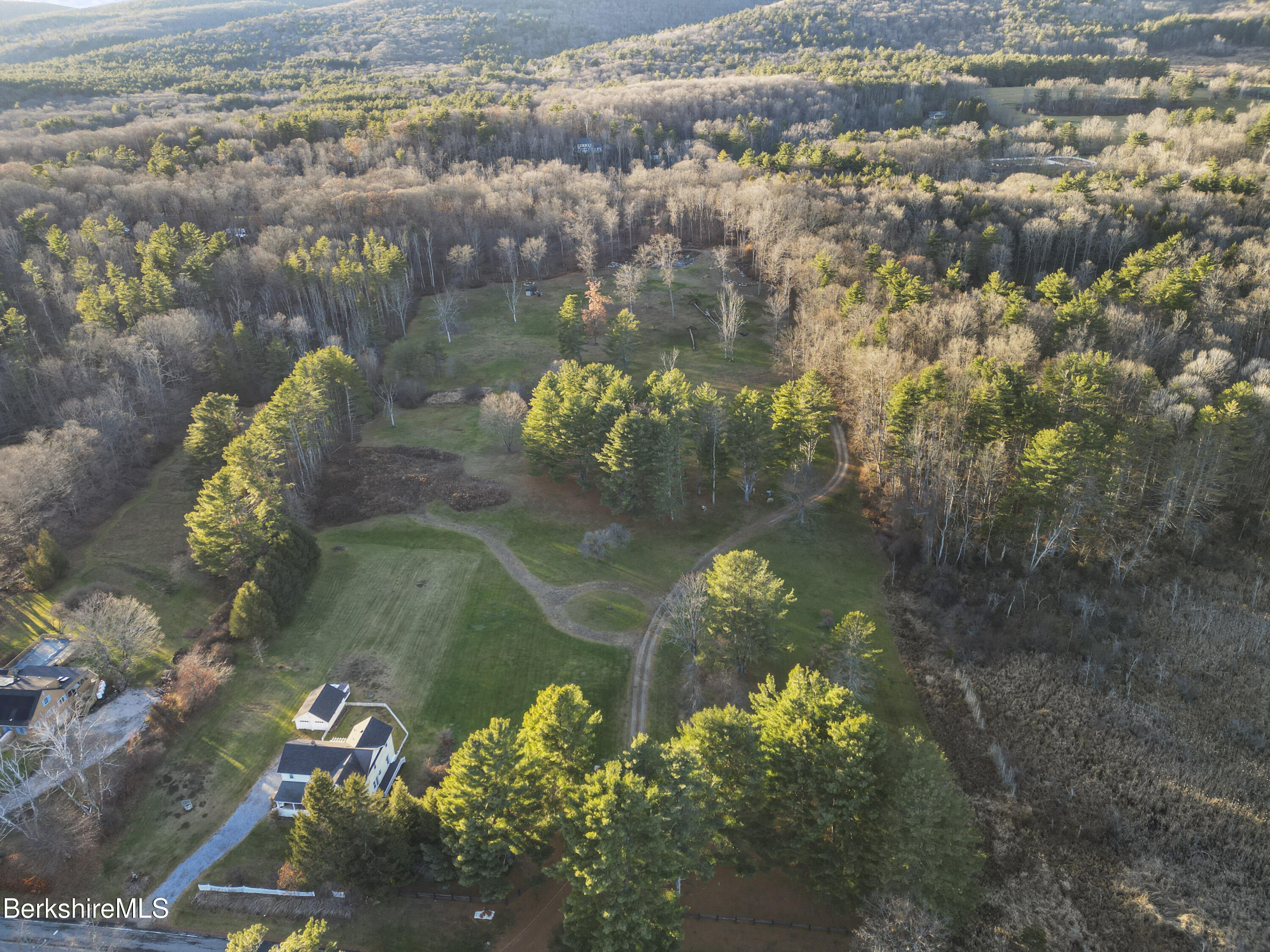 407 Churchill Street Pittsfield, MA 01201 - Photo 4 of 11 Aerial View