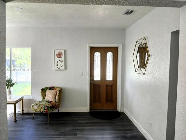 $4,900 | 510 Northwest 47th Street, Miami, FL 33127