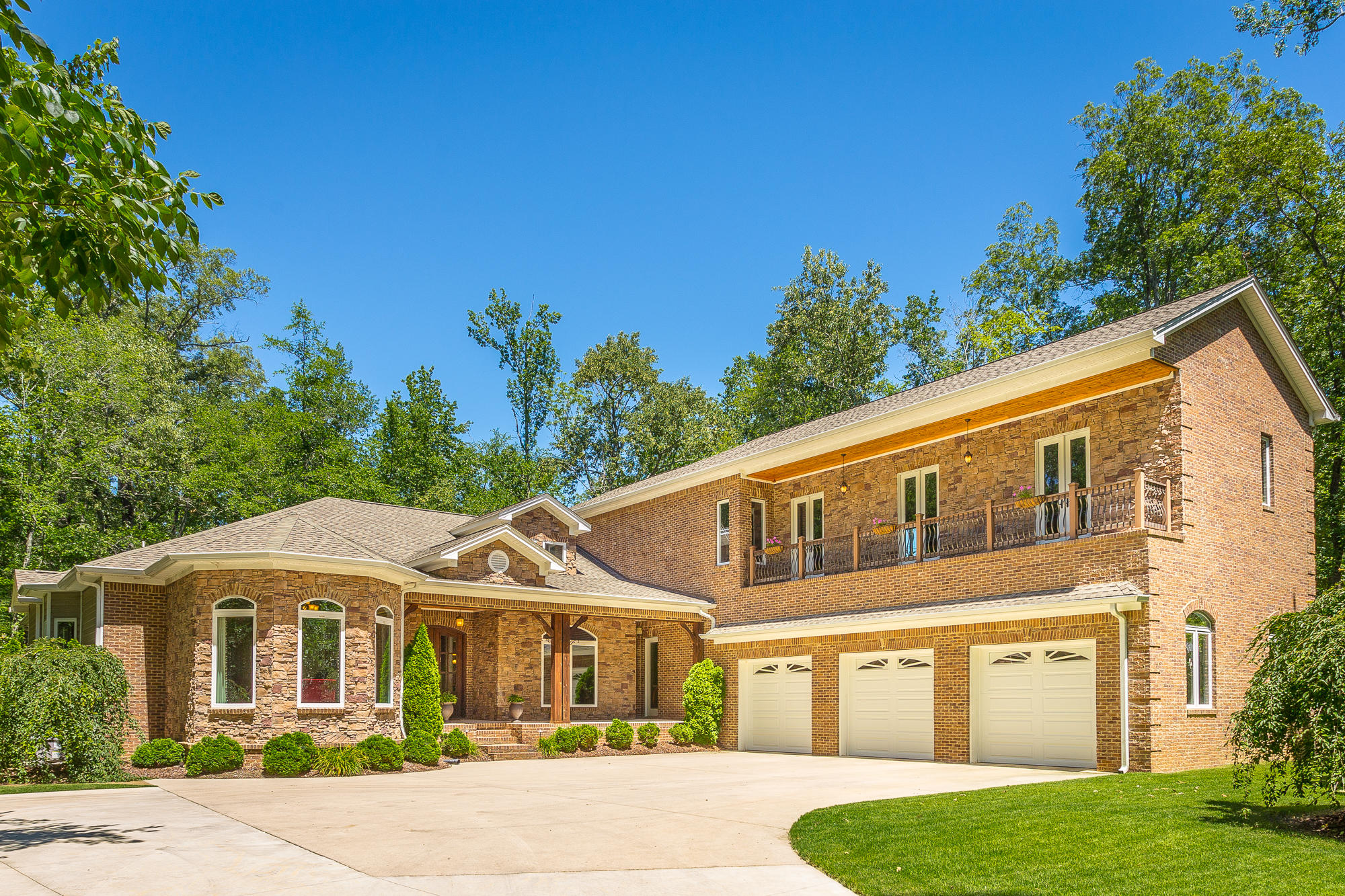 1703 East Boy Scout Road Hixson, TN 37343 - Photo 1 of 57 1703 E Boy Scout Road