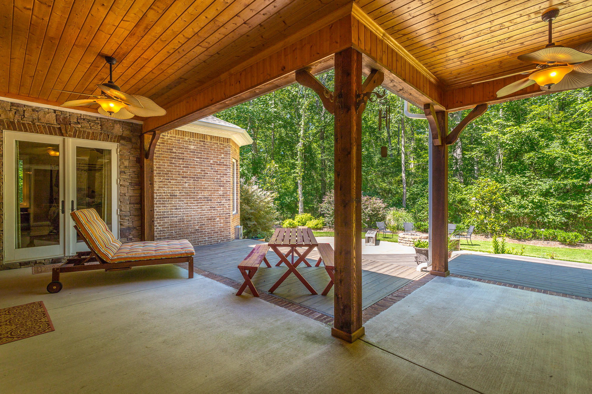1703 East Boy Scout Road Hixson, TN 37343 - Photo 17 of 57 Back patio