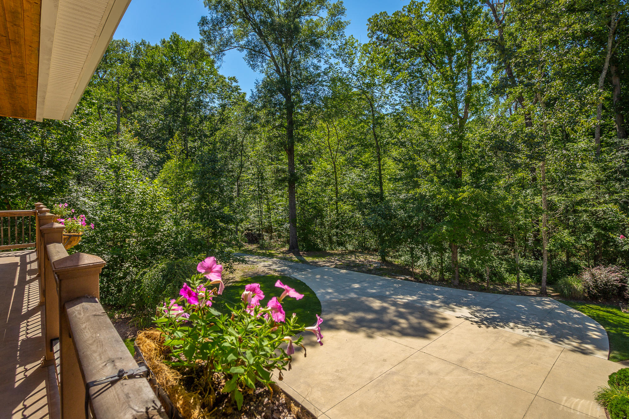 1703 East Boy Scout Road Hixson, TN 37343 - Photo 39 of 57 Balcony