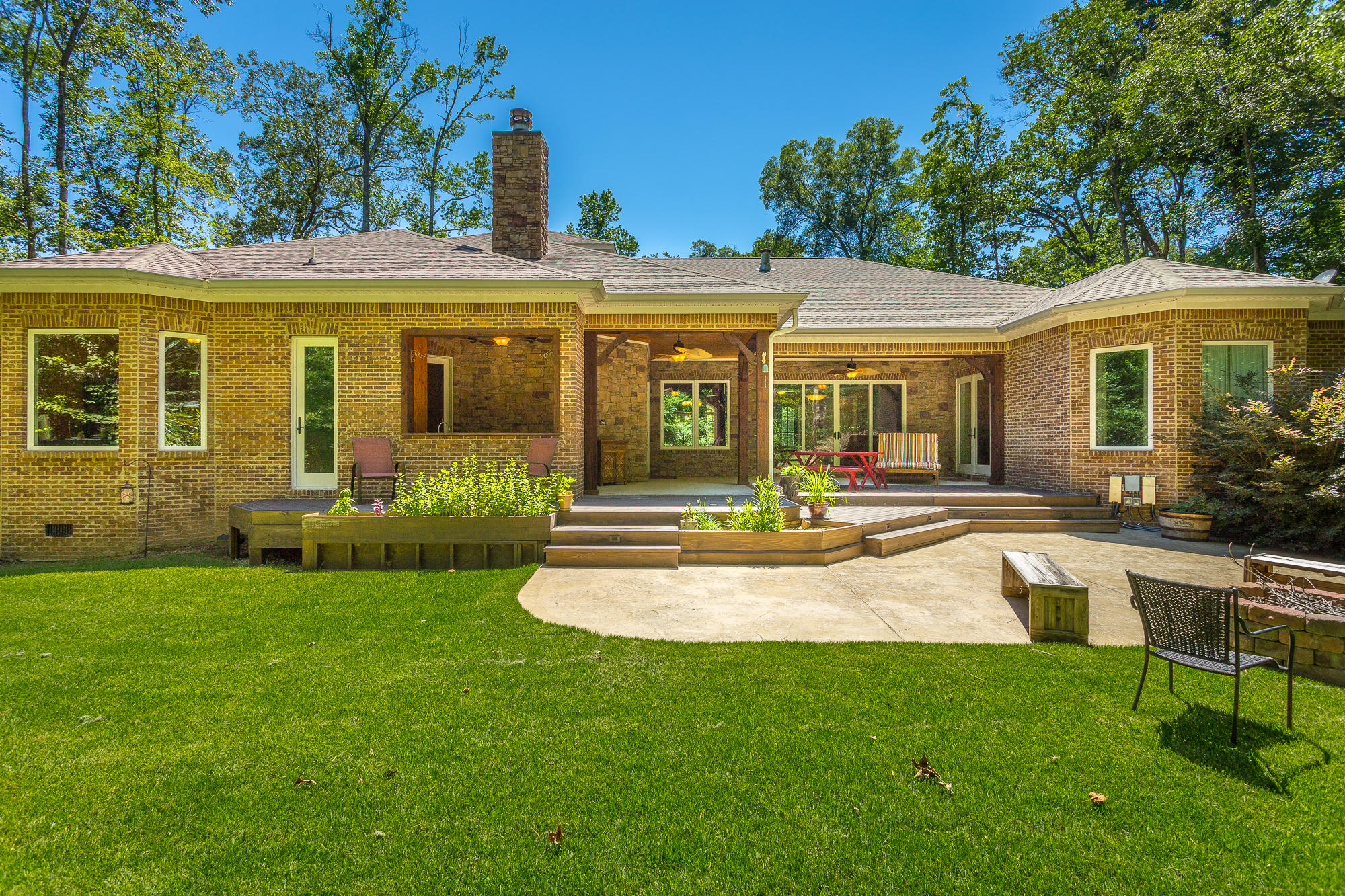 1703 East Boy Scout Road Hixson, TN 37343 - Photo 46 of 57 Back Yard
