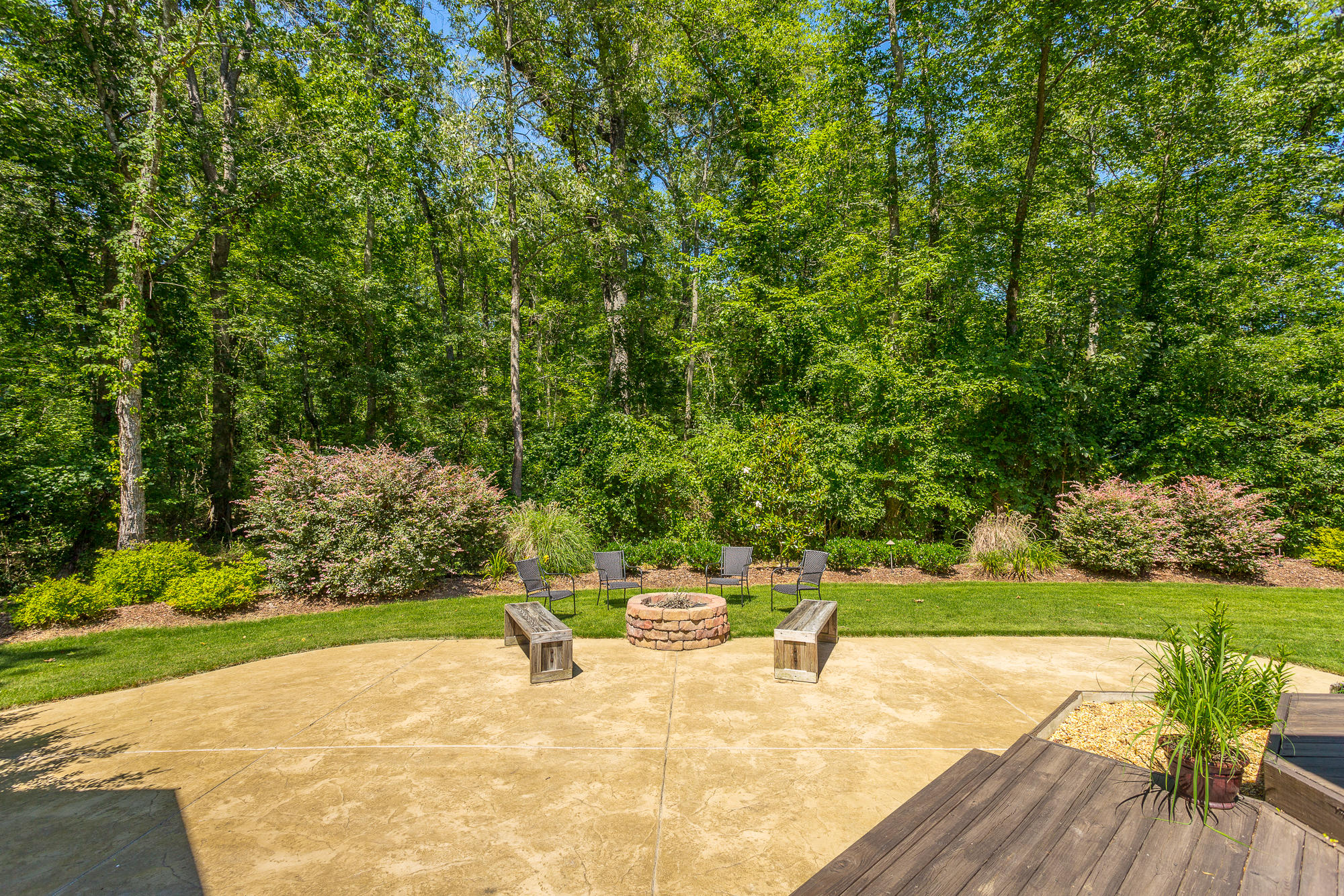 1703 East Boy Scout Road Hixson, TN 37343 - Photo 51 of 57 Back Patio