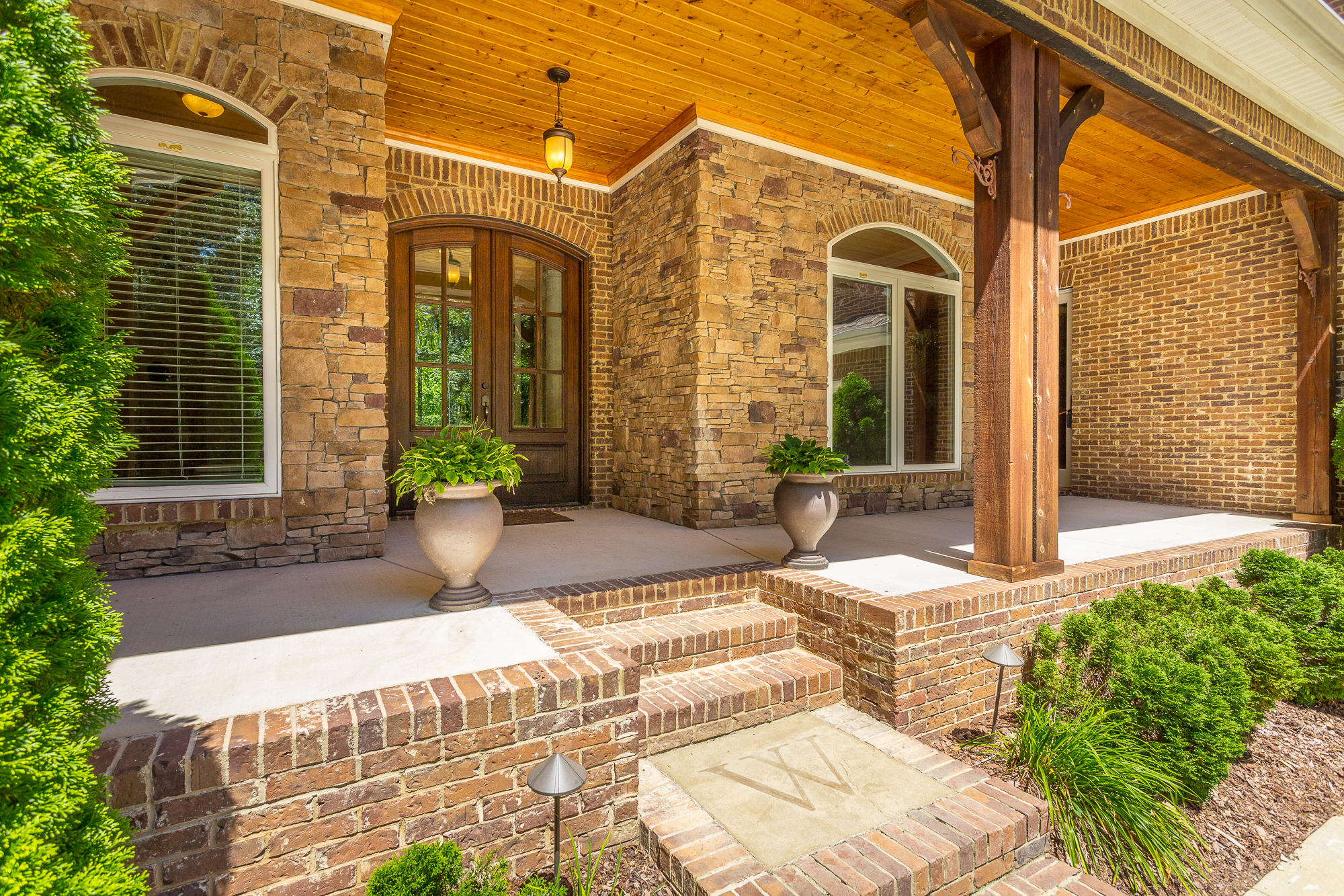 1703 East Boy Scout Road Hixson, TN 37343 - Photo 55 of 57 Front Porch