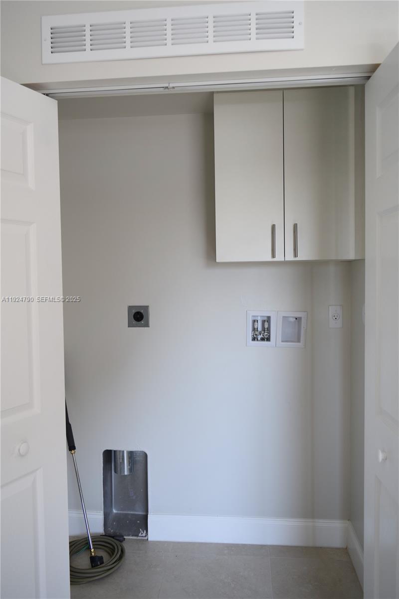 435 Southwest 78th Court Miami, FL 33144 - Photo 14 of 19 a view of workspace with a window