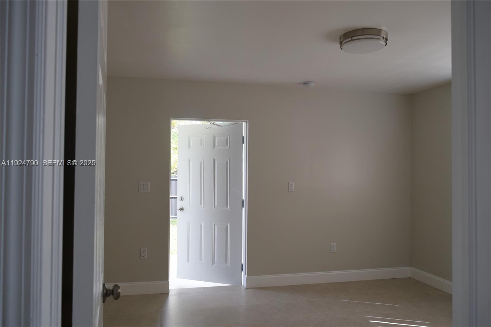 435 Southwest 78th Court Miami, FL 33144 - Photo 18 of 19 a view of room