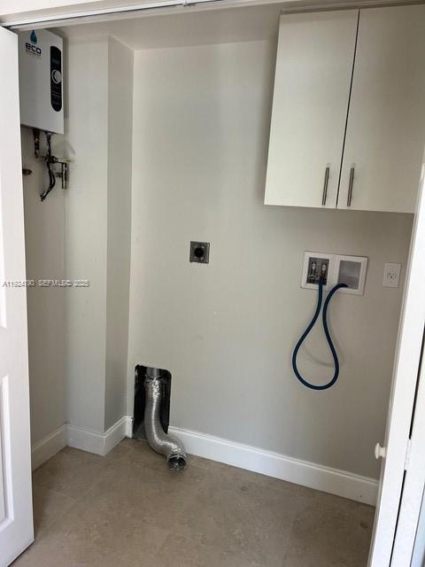435 Southwest 78th Court Miami, FL 33144 - Photo 19 of 19 a bathroom with a shower