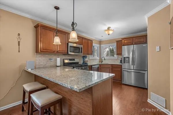 $550,000 | 3218 Blackhawk Trail, St. Charles, IL 60174