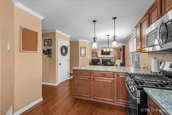 $550,000 | 3218 Blackhawk Trail, St. Charles, IL 60174