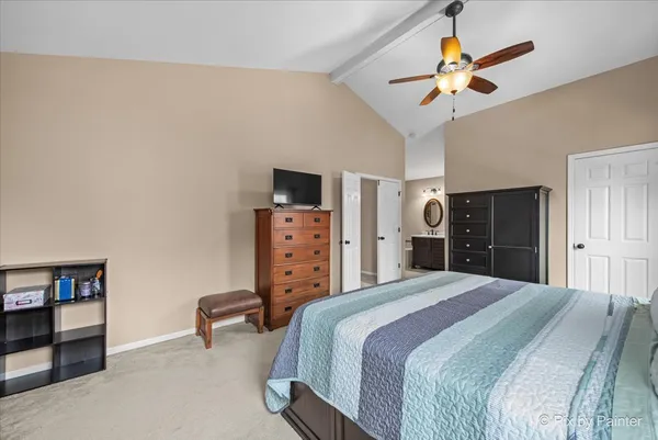 $550,000 | 3218 Blackhawk Trail, St. Charles, IL 60174
