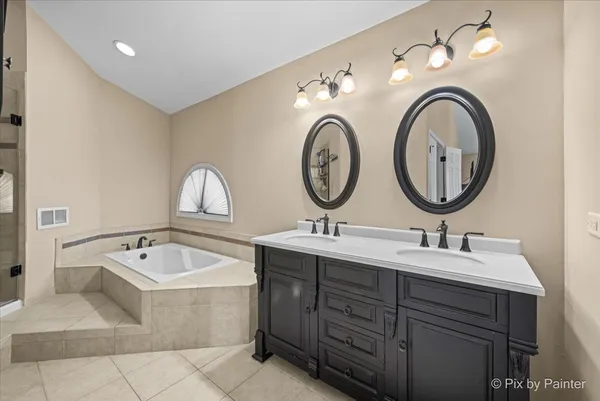 $550,000 | 3218 Blackhawk Trail, St. Charles, IL 60174