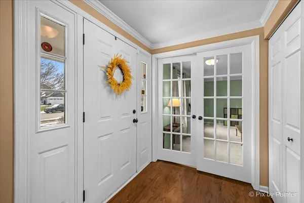 $550,000 | 3218 Blackhawk Trail, St. Charles, IL 60174