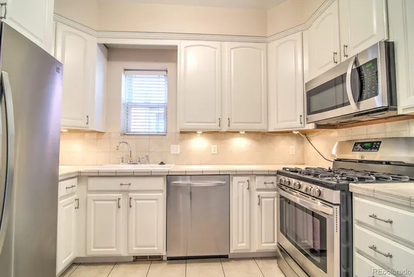 $4,000 | 86 Pearl Street, Denver, CO 80203