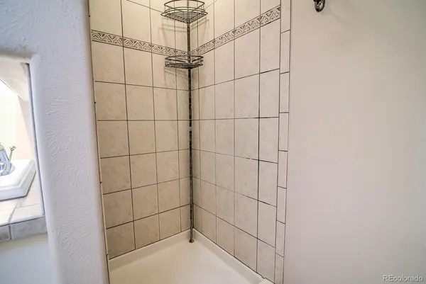 $4,000 | 86 Pearl Street, Denver, CO 80203