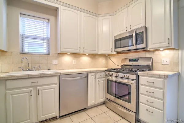 $4,000 | 86 Pearl Street, Denver, CO 80203