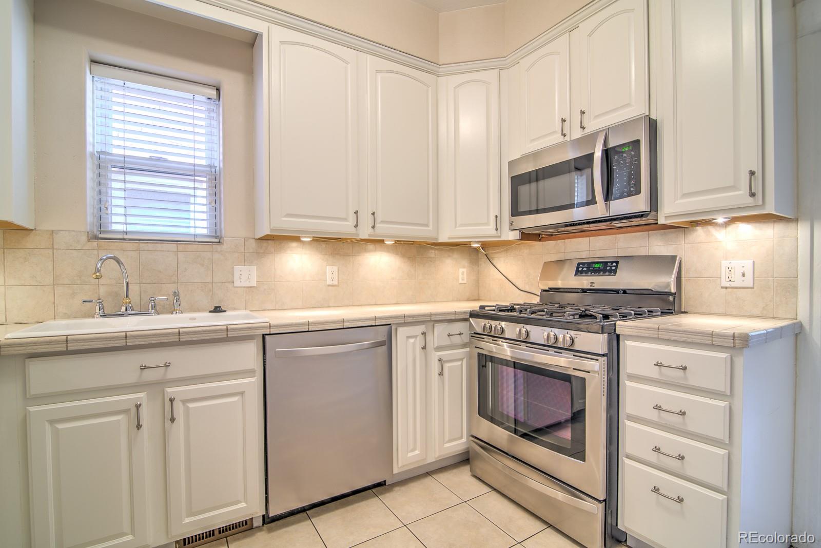 86 Pearl Street Denver, CO 80203 - Photo 10 of 29