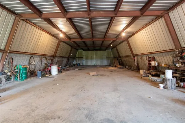 $325,000 | 2209 54th Highway, Piqua, KS 66761