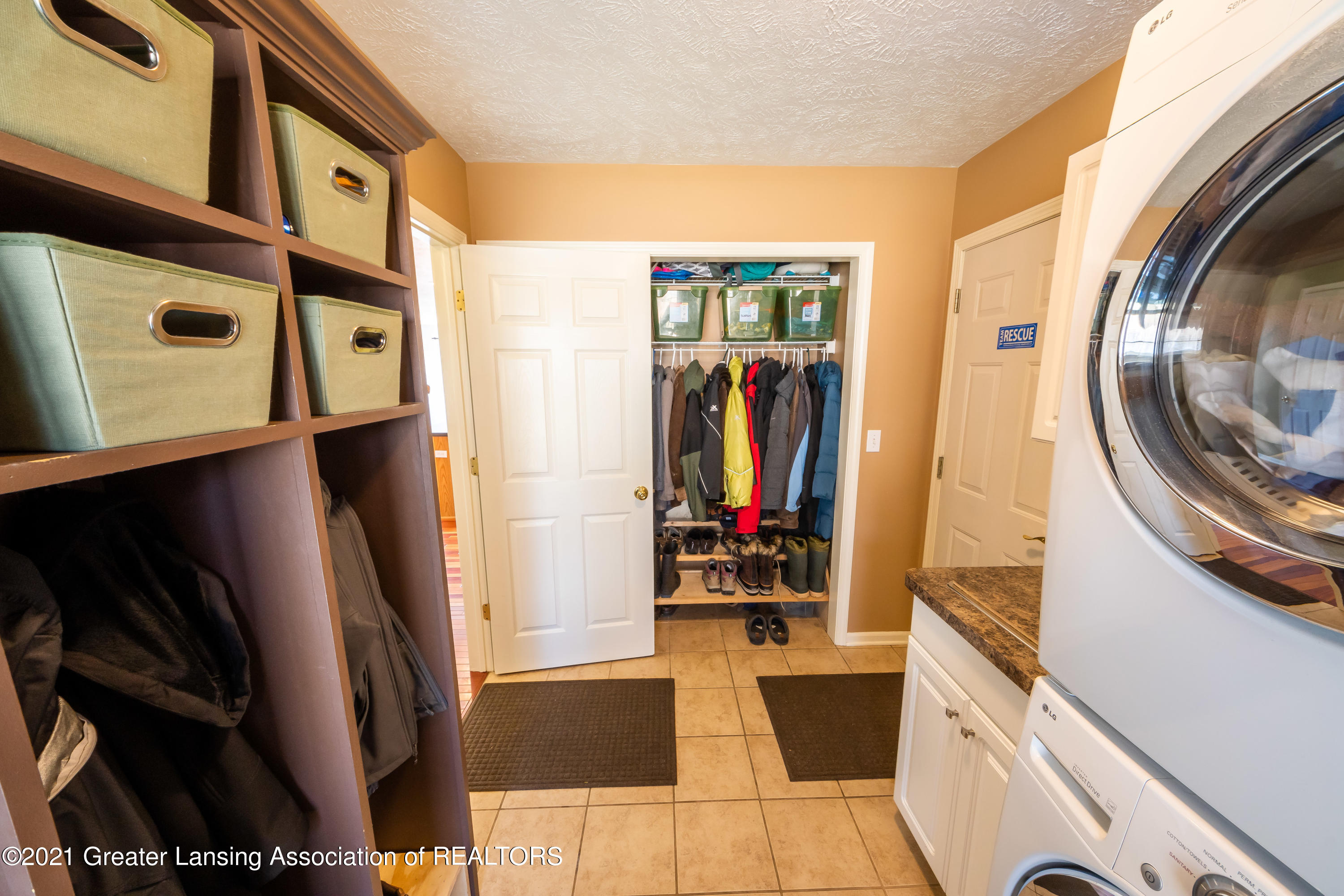 3893 Sandhill Road Lansing, MI 48911 - Photo 16 of 55 Sandhill-17