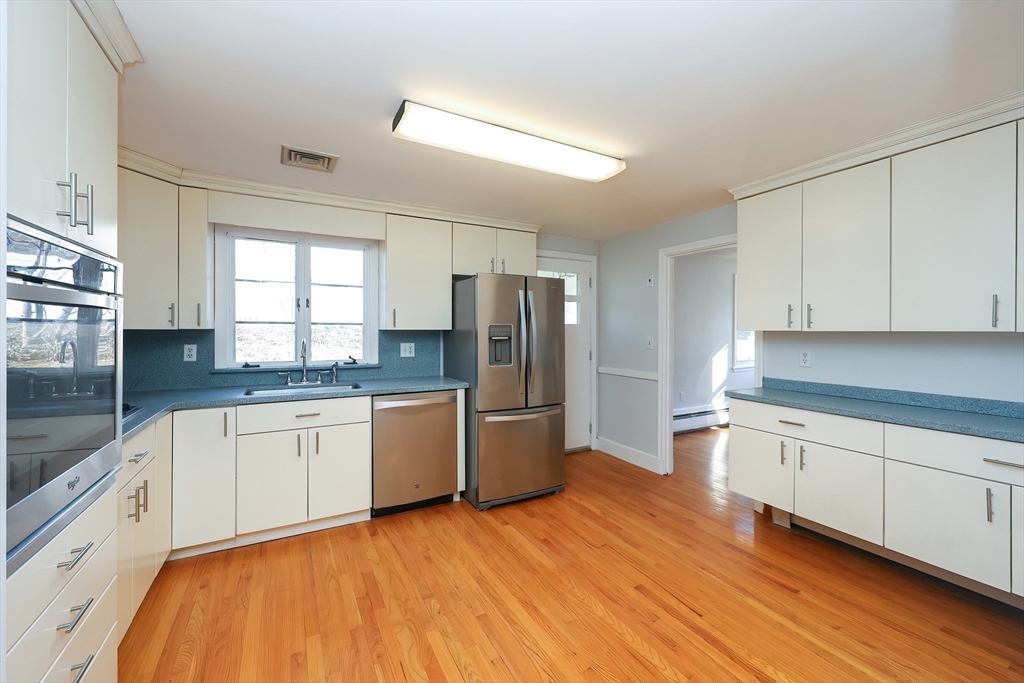 18 Manning Road Dedham, MA 02026 - Photo 13 of 37 Gallery Image 13