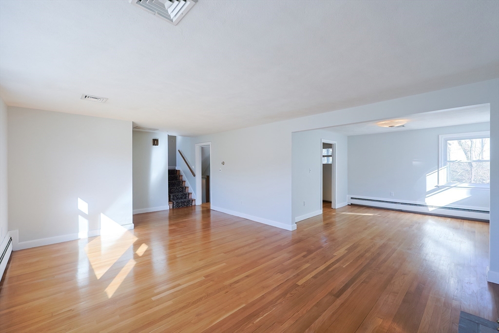 18 Manning Road Dedham, MA 02026 - Photo 9 of 37 Gallery Image 9
