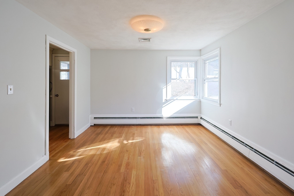 18 Manning Road Dedham, MA 02026 - Photo 10 of 37 Gallery Image 10