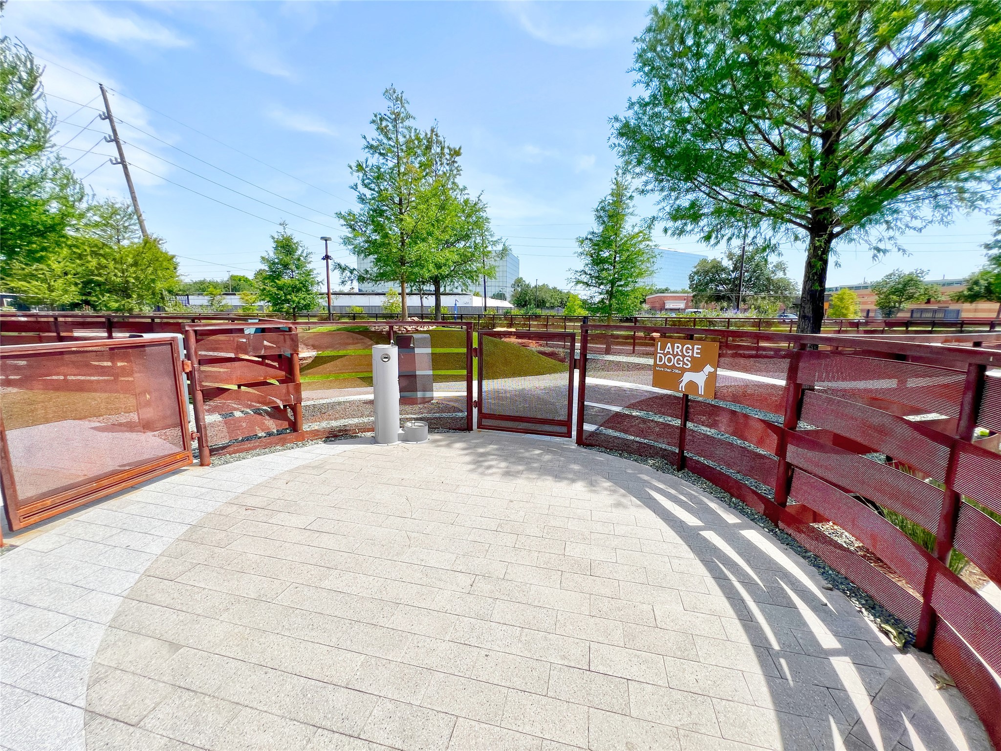 3130 Walnut Bend Lane, Unit 409 Houston, TX 77042 - Photo 25 of 30 DOG PARK