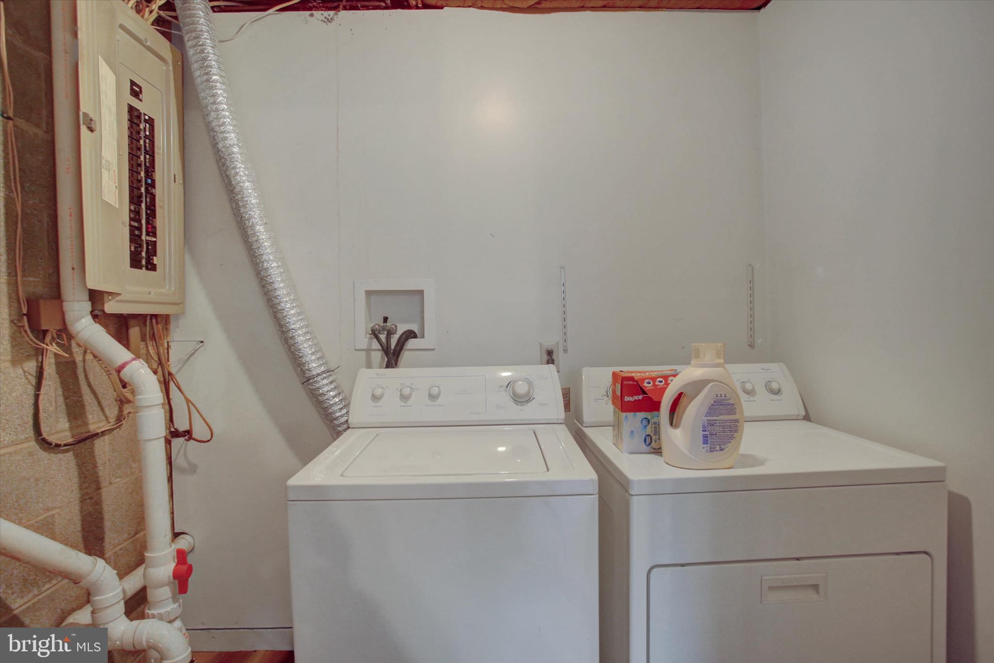 10839 Old Forge Road Waynesboro, PA 17268 - Photo 33 of 48 a utility room with dryer and washer