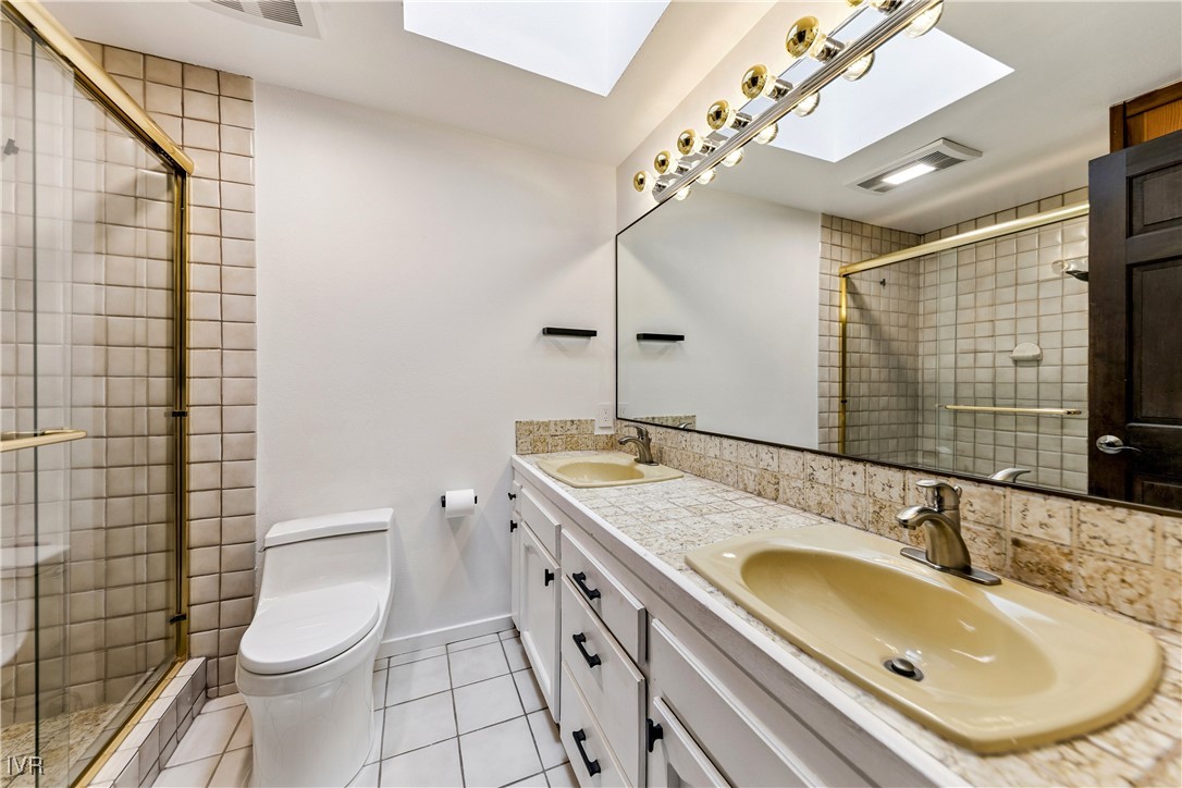 771 Randall Avenue Incline Village, NV 89451 - Photo 23 of 44 Spacious second primary ensuite on the second floo